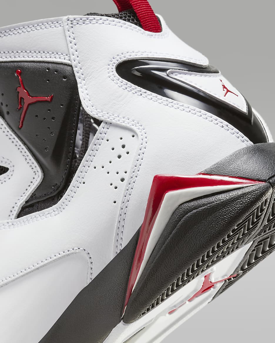 Jordan True Flight Men s Shoes. Nike LU